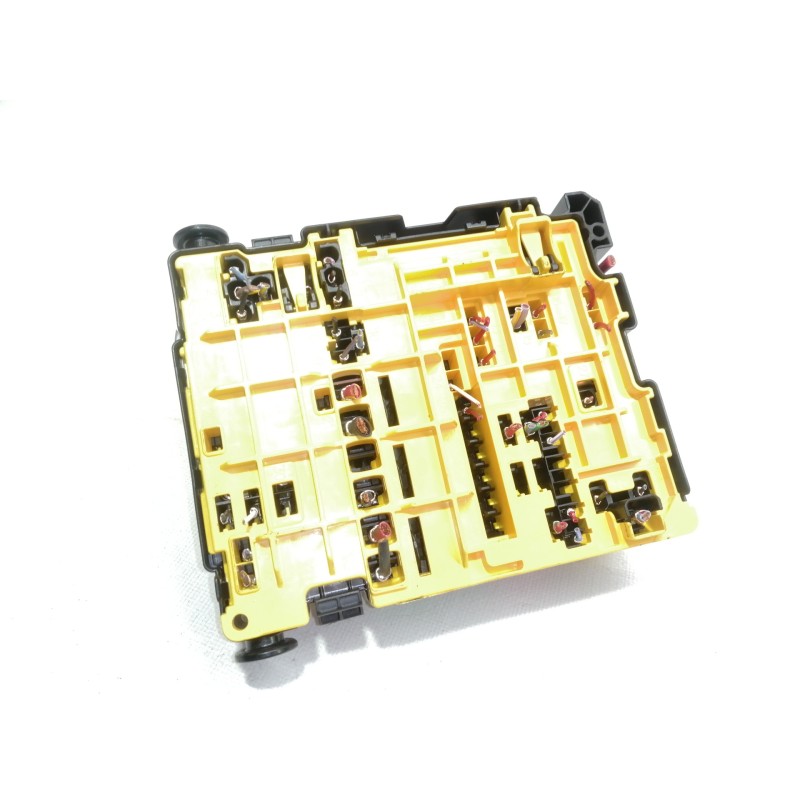 Recambio de caja reles / fusibles para opel crossland x edition referencia OEM IAM 9804846880  