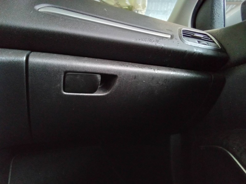 Recambio de guantera para renault megane iv berlina 5p limited referencia OEM IAM P685001166R804  