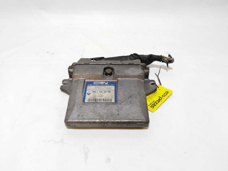 Recambio de centralita motor uce para renault clio ii fase i (b/cbo) 1.9 d referencia OEM IAM 7700104956  