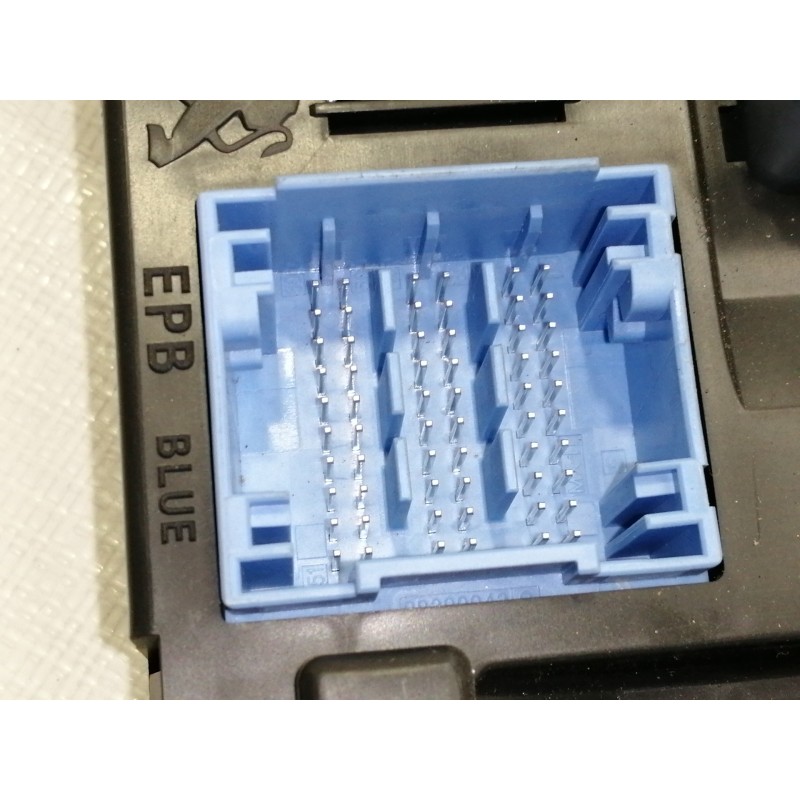 Recambio de caja reles / fusibles para opel crossland x edition referencia OEM IAM 9819851280  