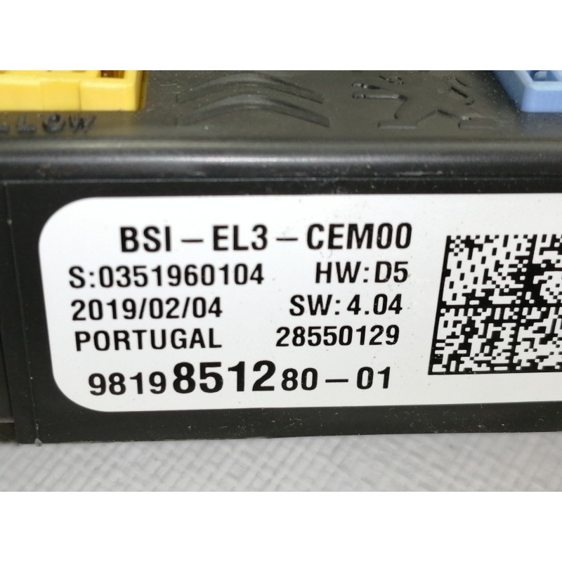 Recambio de caja reles / fusibles para opel crossland x edition referencia OEM IAM 9819851280  