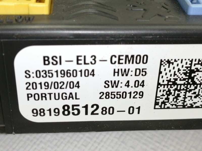 Recambio de caja reles / fusibles para opel crossland x edition referencia OEM IAM 9819851280  