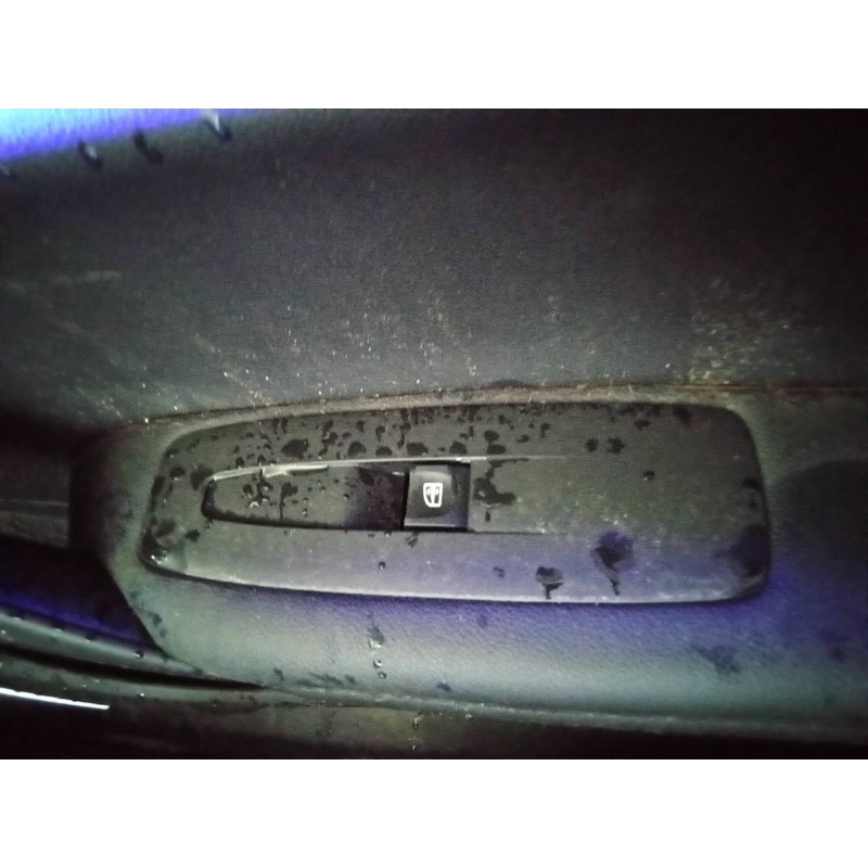 Recambio de mando elevalunas delantero derecho para renault megane iv berlina 5p limited referencia OEM IAM 809605274R  