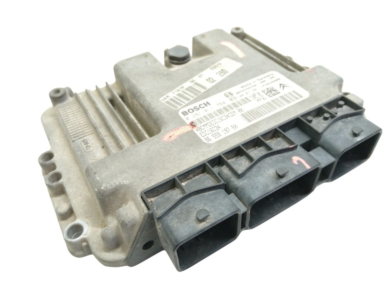 Recambio de centralita motor uce para peugeot 206 berlina x-line referencia OEM IAM 0281011784  
