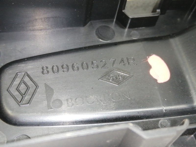 Recambio de mando elevalunas delantero derecho para renault megane iv berlina 5p limited referencia OEM IAM 809605274R  