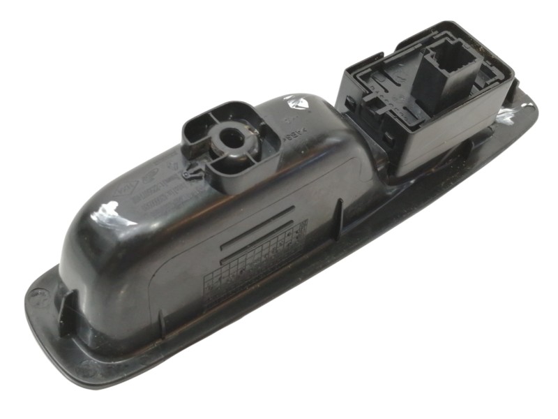 Recambio de mando elevalunas trasero derecho para renault megane iv berlina 5p limited referencia OEM IAM 829507746R  