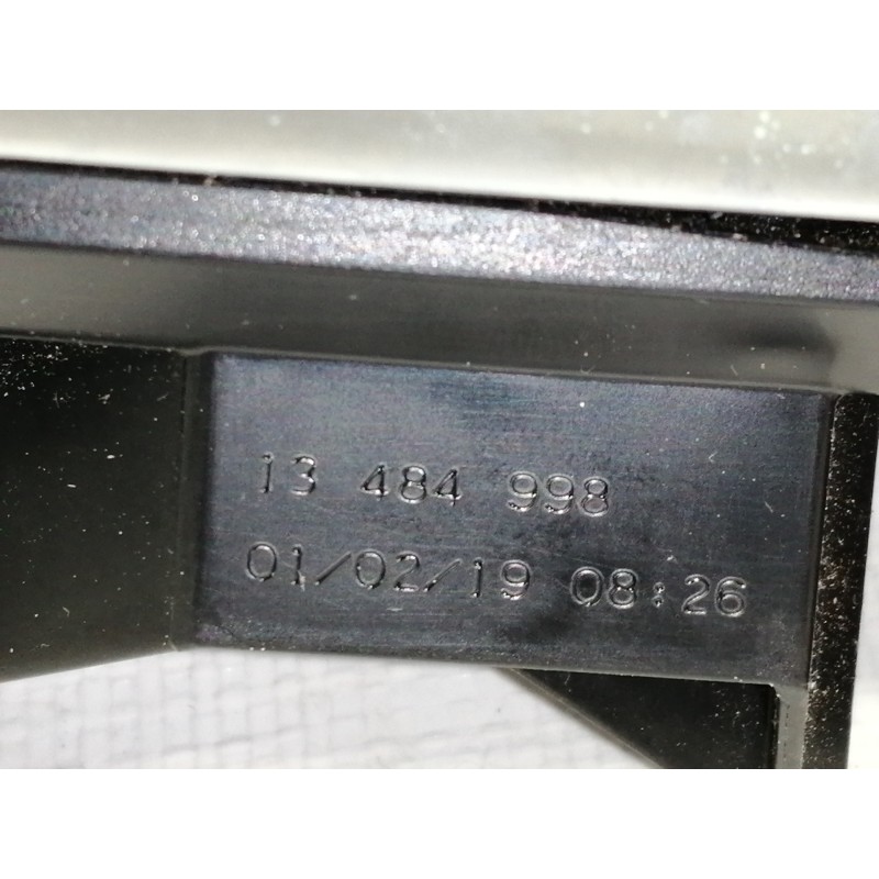 Recambio de maneta interior delantera derecha para opel crossland x edition referencia OEM IAM 13484998 A006AB01 