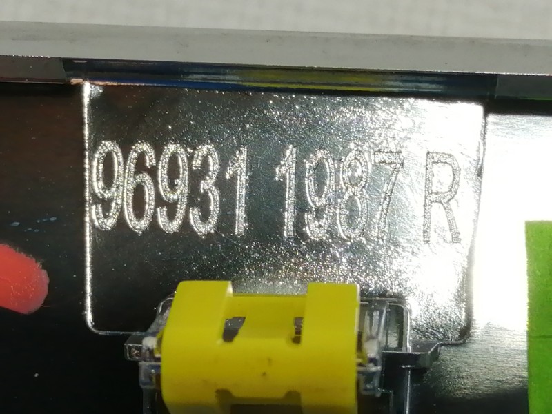 Recambio de moldura para renault megane iv berlina 5p limited referencia OEM IAM 969311987R  