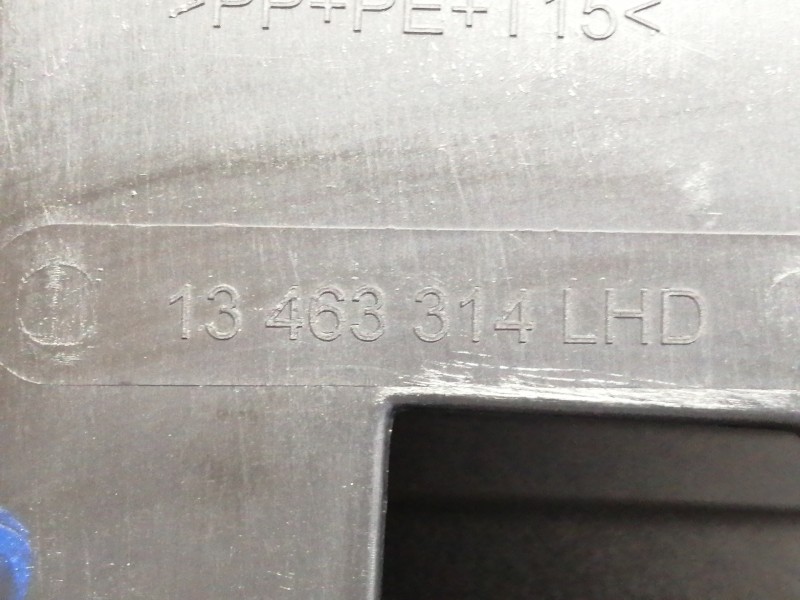 Recambio de guantera para opel crossland x edition referencia OEM IAM 13463314  