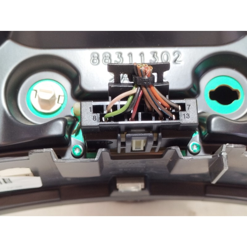 Recambio de cuadro instrumentos para opel corsa c blue line referencia OEM IAM 110080005026  