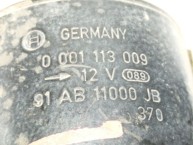 Recambio de motor arranque para ford fiesta berl./courier courier familiar referencia OEM IAM 0331303140  