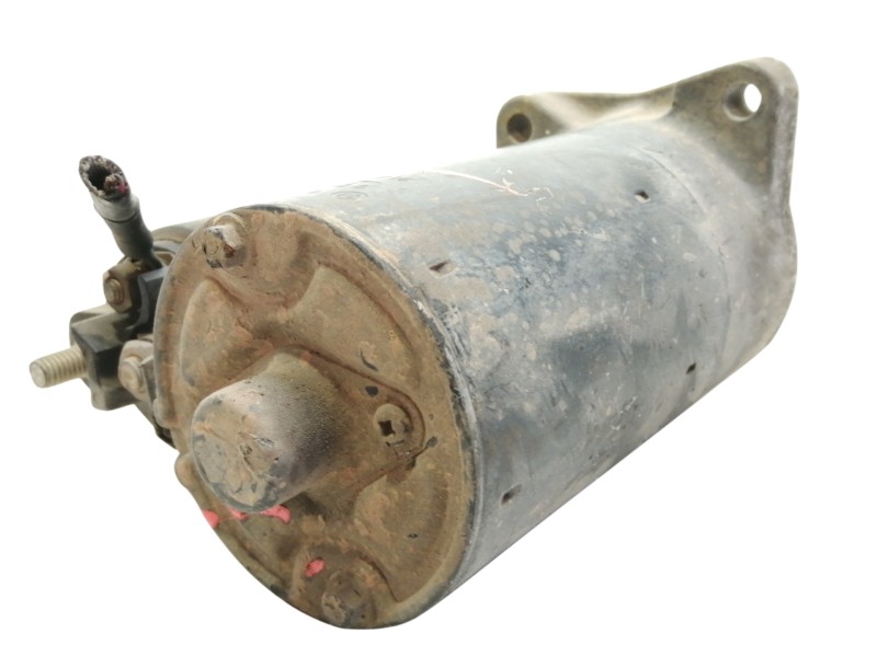 Recambio de motor arranque para ford fiesta berl./courier courier familiar referencia OEM IAM 0331303140  