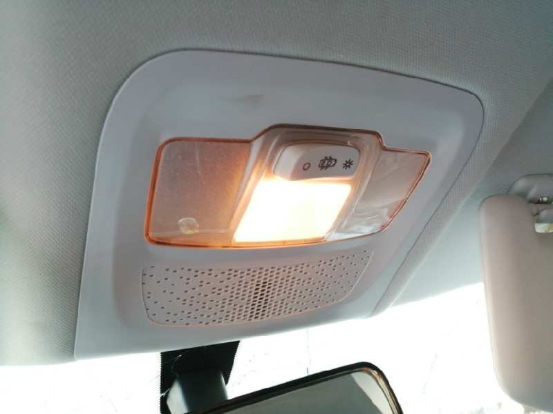 Recambio de luz interior para peugeot 2008 (--.2013) allure referencia OEM IAM 9674441377 2517000 