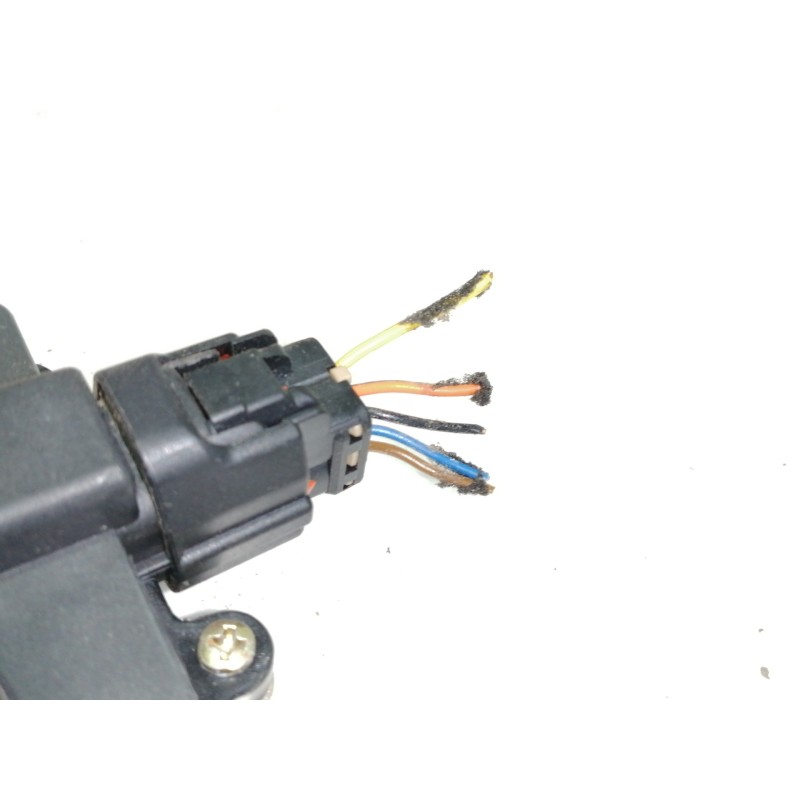 Recambio de cerradura puerta trasera izquierda para hyundai terracan (hp) 2.9 crdi gls referencia OEM IAM   