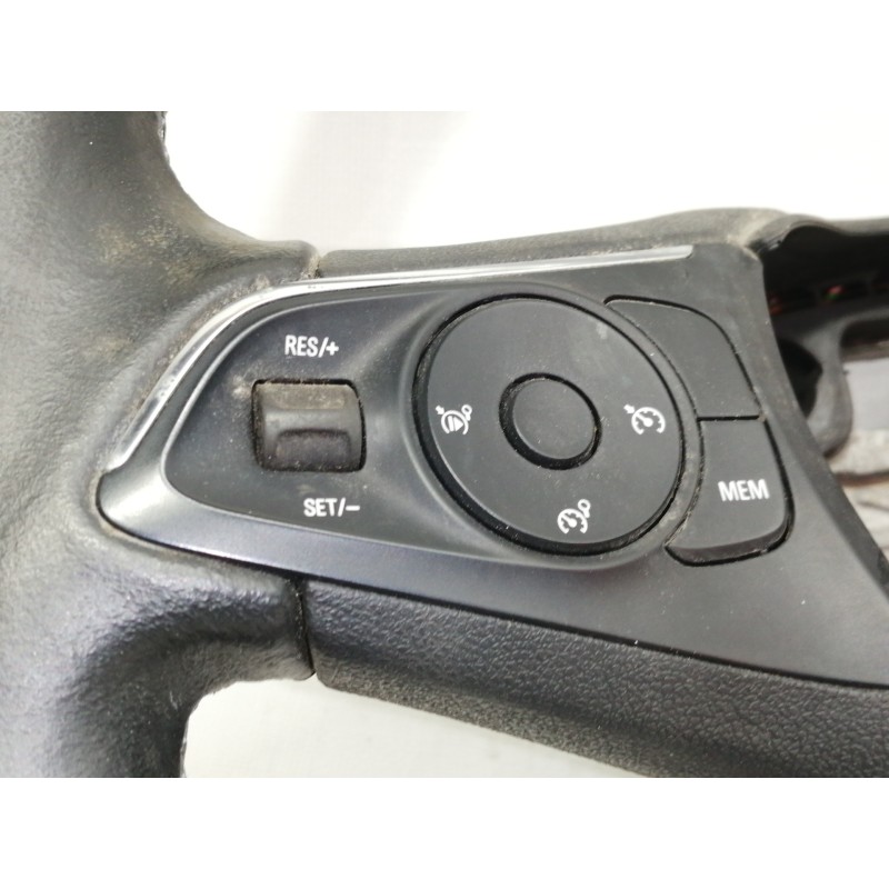 Recambio de volante para opel crossland x edition referencia OEM IAM 453798480  