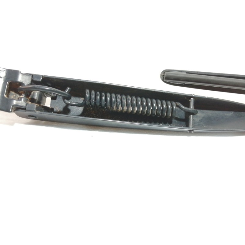 Recambio de brazo limpia delantero izquierdo para hyundai kona sle 2wd referencia OEM IAM   