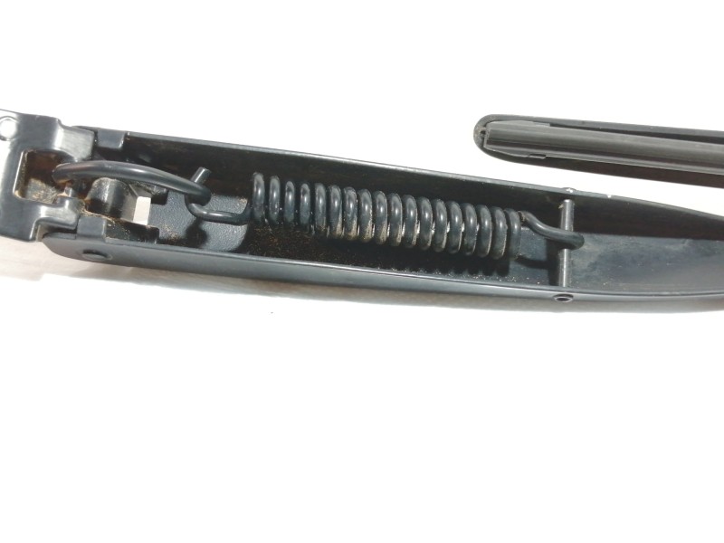 Recambio de brazo limpia delantero izquierdo para hyundai kona sle 2wd referencia OEM IAM   