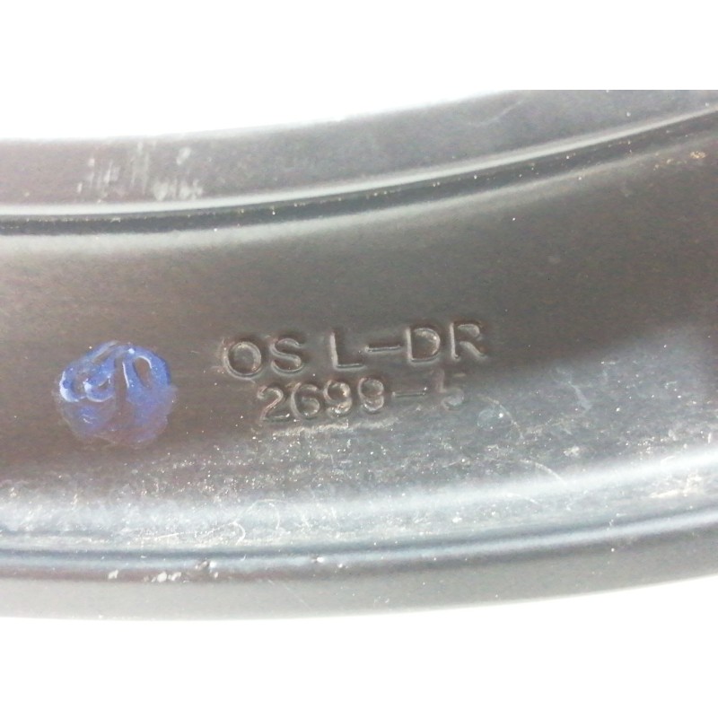 Recambio de brazo limpia delantero izquierdo para hyundai kona sle 2wd referencia OEM IAM   