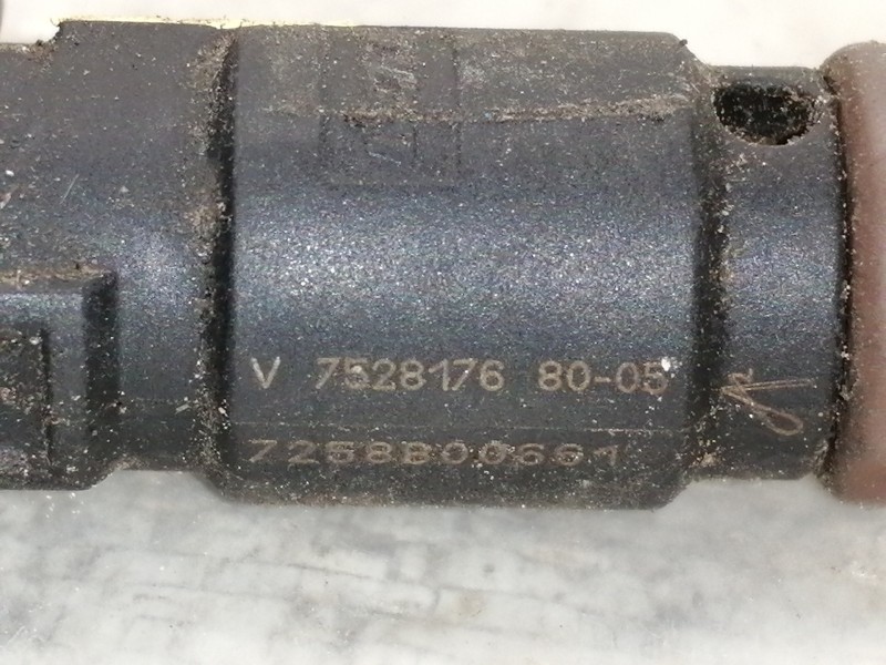 Recambio de inyector para peugeot 207 sw sport referencia OEM IAM V75281768005 7258B00661 