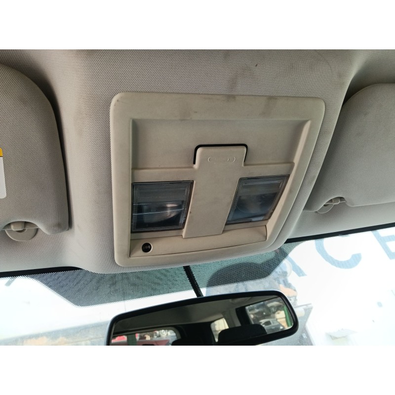 Recambio de luz interior delantera central para dodge nitro 2.8 crd 4wd referencia OEM IAM   