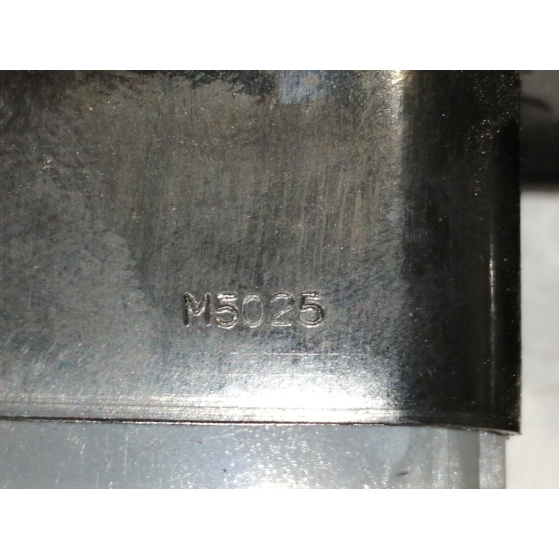 Recambio de mando elevalunas delantero izquierdo para peugeot 307 (s1) xr clim plus referencia OEM IAM   