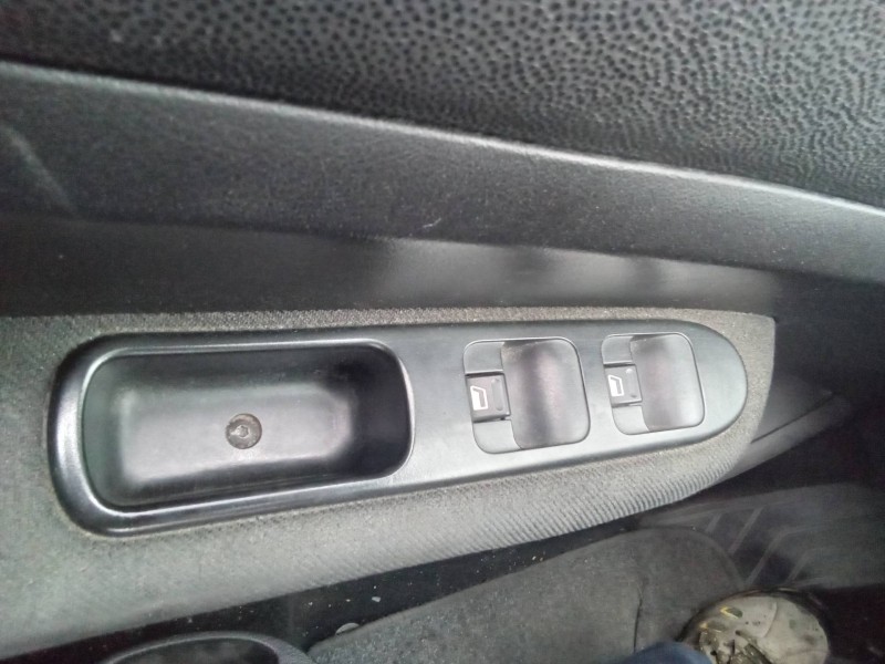 Recambio de mando elevalunas delantero izquierdo para peugeot 307 (s1) xr clim plus referencia OEM IAM   