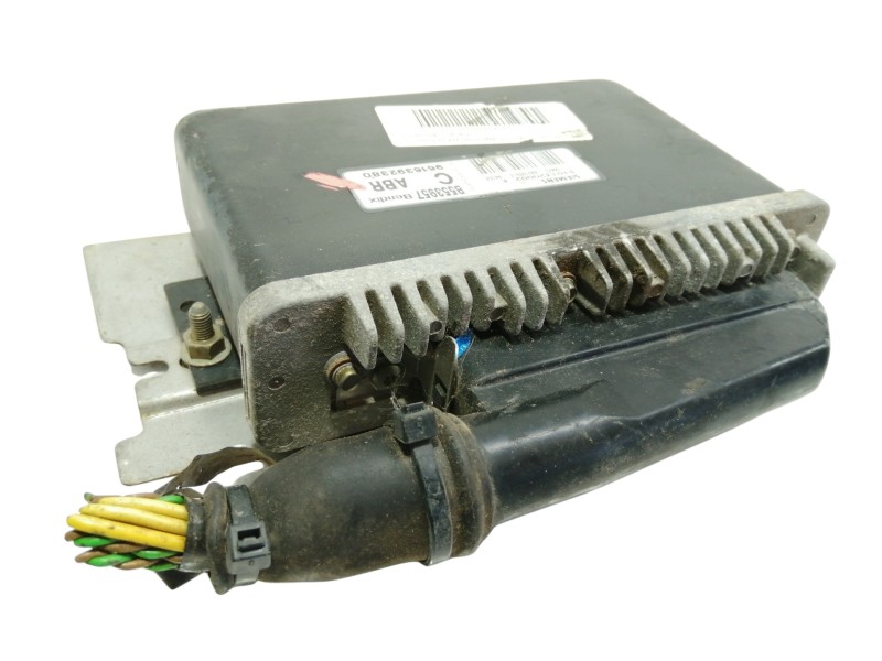 Recambio de centralita abs para citroën xm berlina 2.0 sx referencia OEM IAM 9616392380  