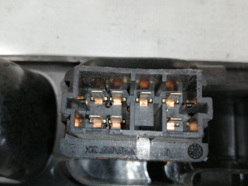 Recambio de mando elevalunas delantero izquierdo para peugeot 307 (s1) xr clim plus referencia OEM IAM   