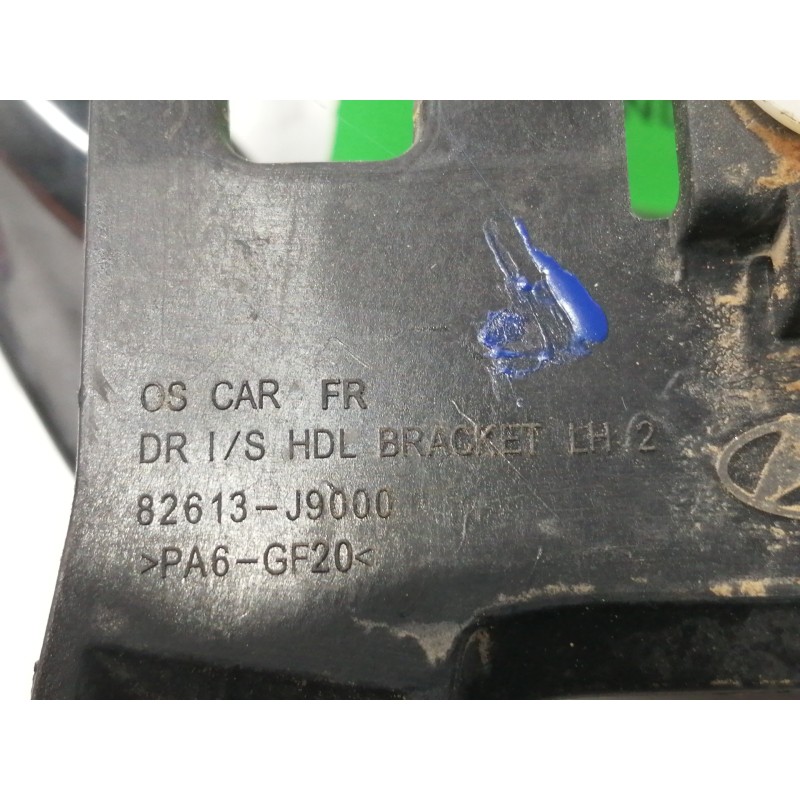 Recambio de maneta interior delantera izquierda para hyundai kona sle 2wd referencia OEM IAM 82613J9000  