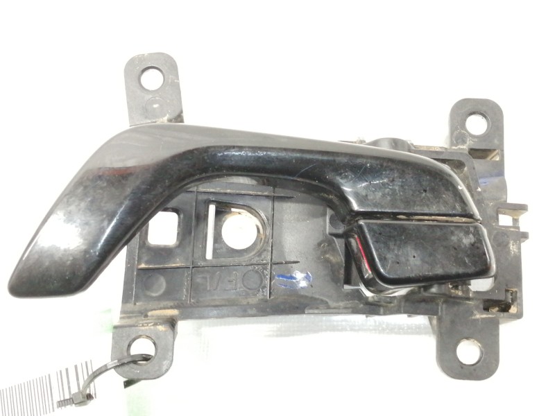 Recambio de maneta interior delantera izquierda para hyundai kona sle 2wd referencia OEM IAM 82613J9000  