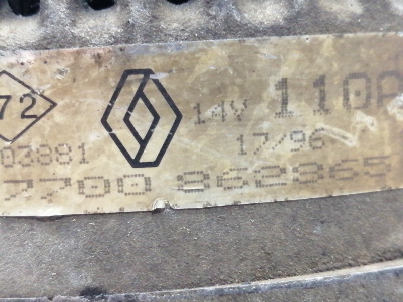 Recambio de alternador para renault megane i berlina hatchback (ba0) 1.6 referencia OEM IAM 7700862865  