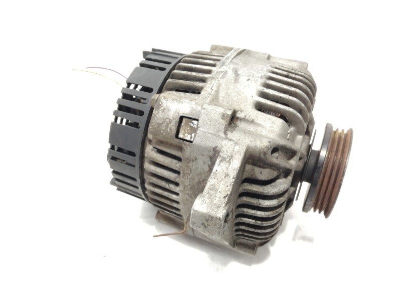 Recambio de alternador para renault megane i berlina hatchback (ba0) 1.6 referencia OEM IAM 7700862865  