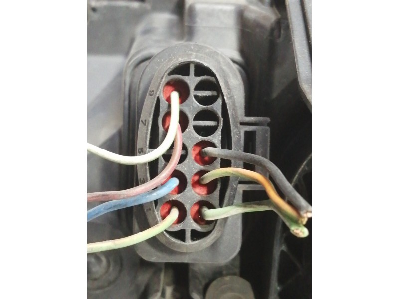 Recambio de faro derecho para ford focus lim. (cb4) titanium referencia OEM IAM 4M5113W029JE 10178 E4 