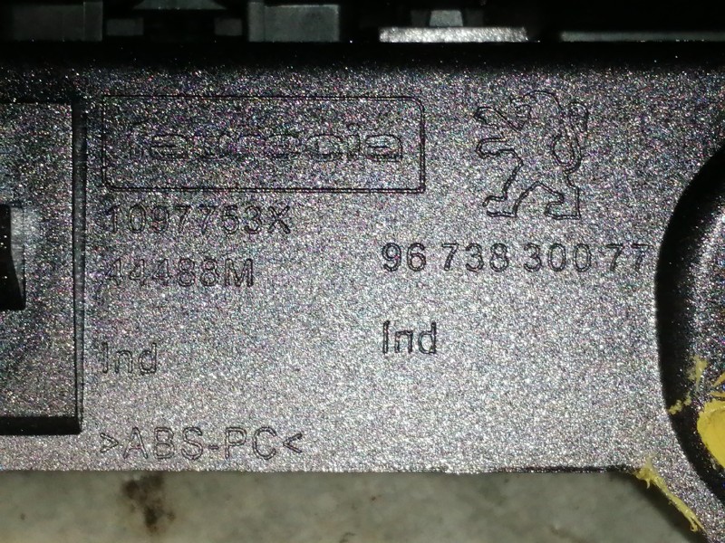 Recambio de rejilla aireadora para peugeot 2008 (--.2013) allure referencia OEM IAM 9673830077 9672848677 44719X 1089181X 109775