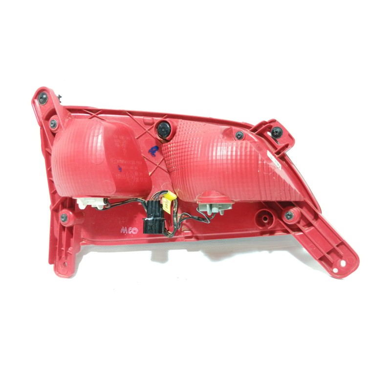 Recambio de piloto trasero derecho paragolpes para hyundai kona sle 2wd referencia OEM IAM 92406J90  