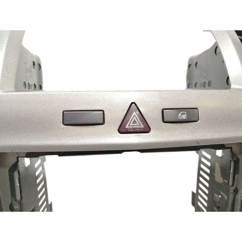 Recambio de rejilla aireadora para opel zafira b essentia referencia OEM IAM 13162556 03758075 / 13100105 Y13144402