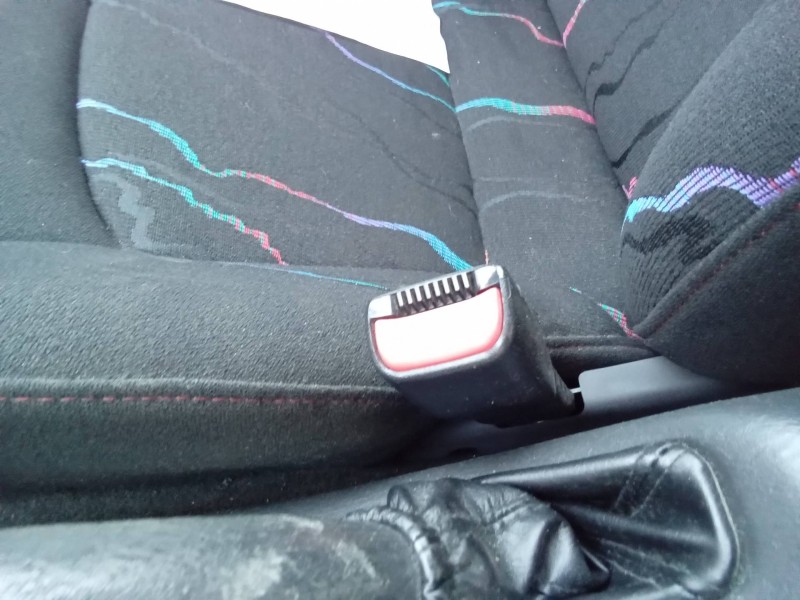 Recambio de enganche cinturon delantero derecho para hyundai coupe (rd) 1.6 fx referencia OEM IAM   