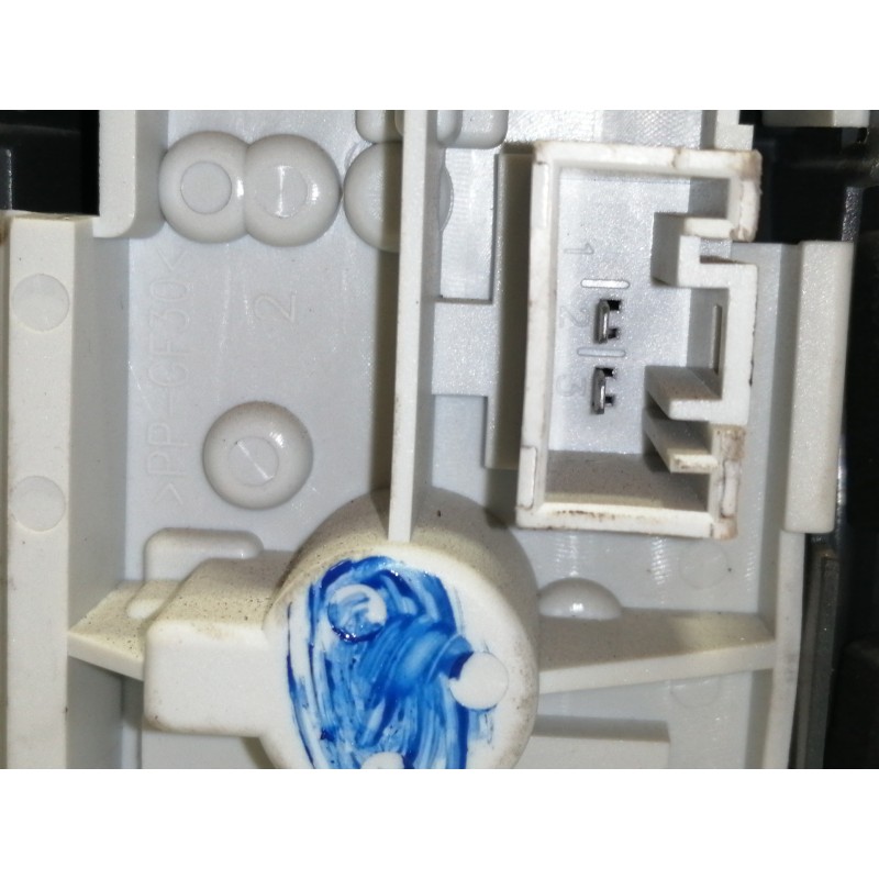 Recambio de piloto trasero derecho para bmw serie 3 compact (e46) 316ti referencia OEM IAM 283302  