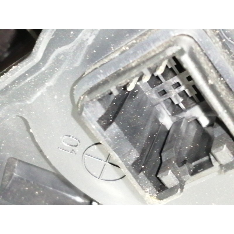 Recambio de retrovisor derecho para hyundai coupe (rd) 1.6 fx referencia OEM IAM 010079  