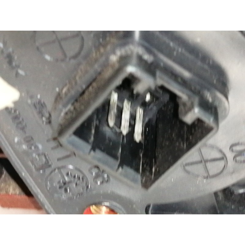 Recambio de retrovisor izquierdo para hyundai coupe (rd) 1.6 fx referencia OEM IAM 010079  