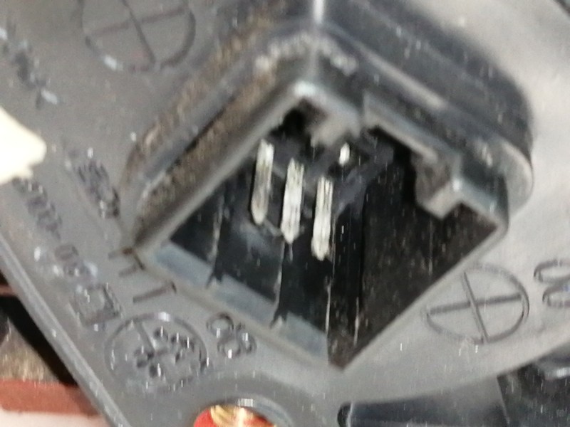 Recambio de retrovisor izquierdo para hyundai coupe (rd) 1.6 fx referencia OEM IAM 010079  