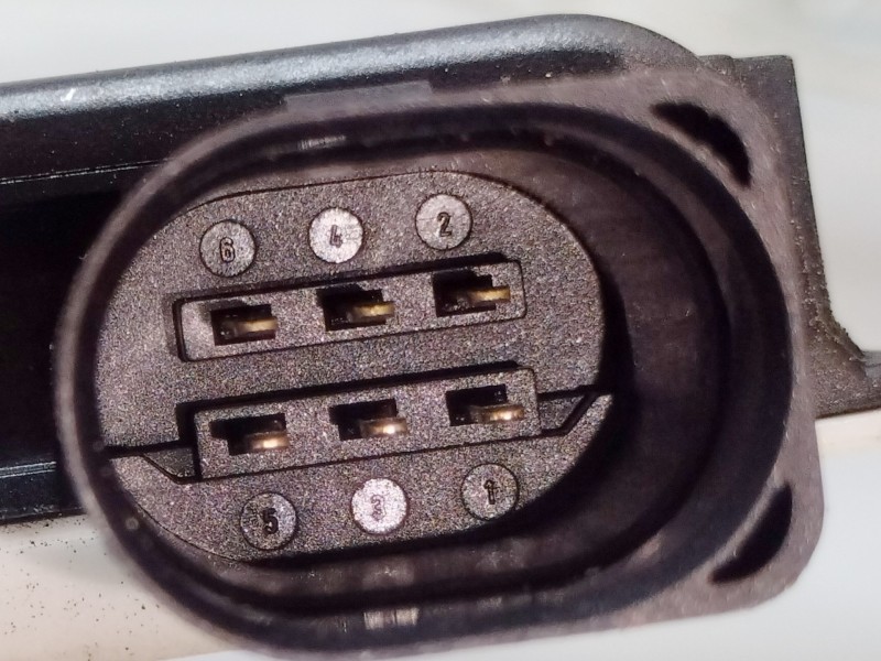 Recambio de cerradura puerta delantera izquierda para volkswagen tiguan (5n1) sport referencia OEM IAM 5N2837015A  