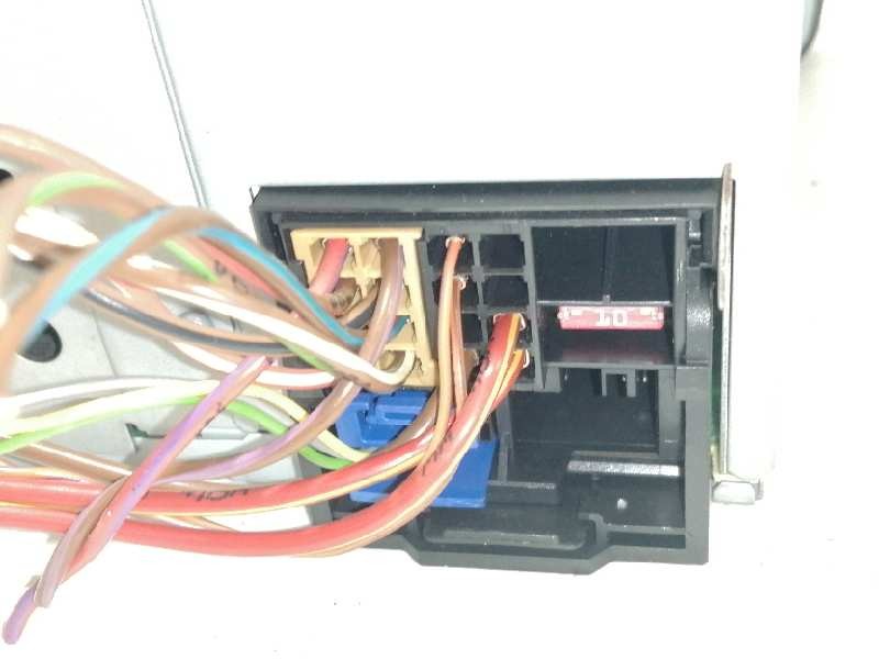 Recambio de sistema audio / radio cd para volkswagen tiguan (5n1) sport referencia OEM IAM 5M0035186AA 8157647202360 