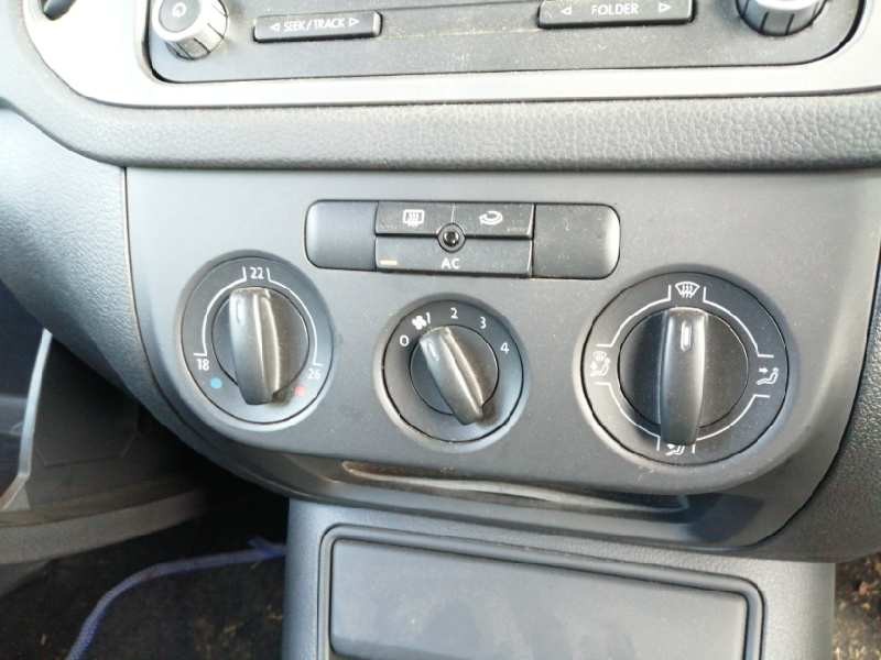 Recambio de mando calefaccion / aire acondicionado para volkswagen tiguan (5n1) sport referencia OEM IAM 5M2820045A 5HB00932727 