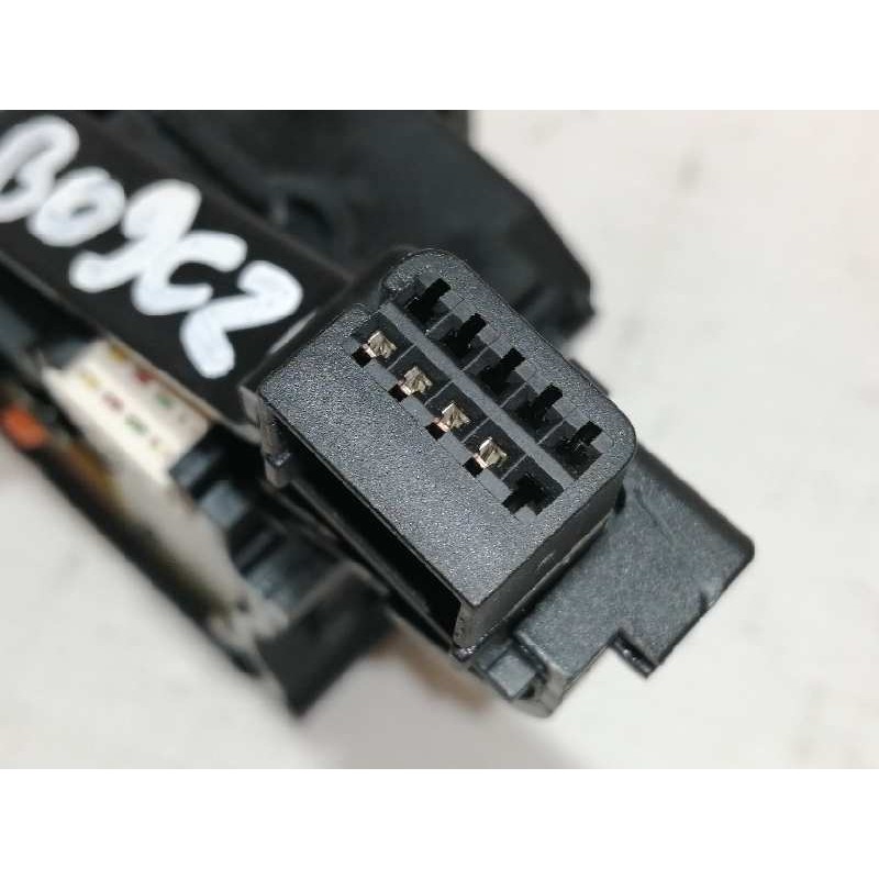 Recambio de mando intermitentes para volkswagen tiguan (5n1) sport referencia OEM IAM 1K0953513E 1K0953513 