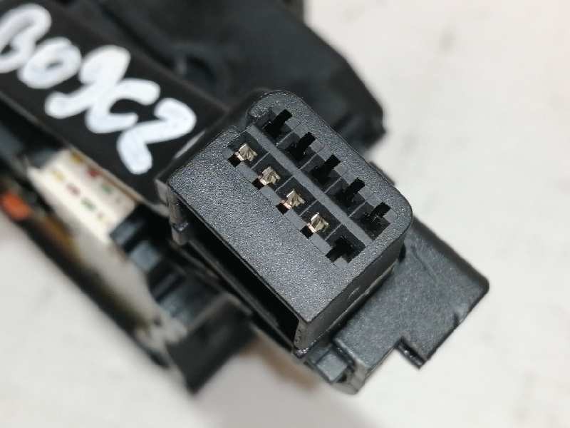 Recambio de mando intermitentes para volkswagen tiguan (5n1) sport referencia OEM IAM 1K0953513E 1K0953513 