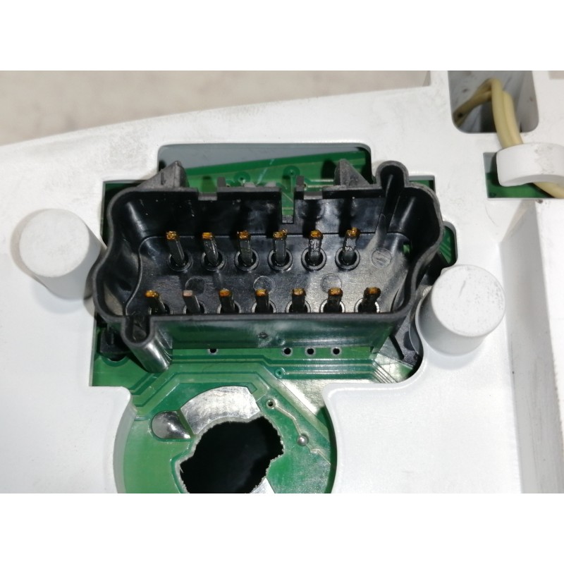 Recambio de cuadro instrumentos para chrysler voyager (rg) 2.5 crd executive referencia OEM IAM P05082409AH  