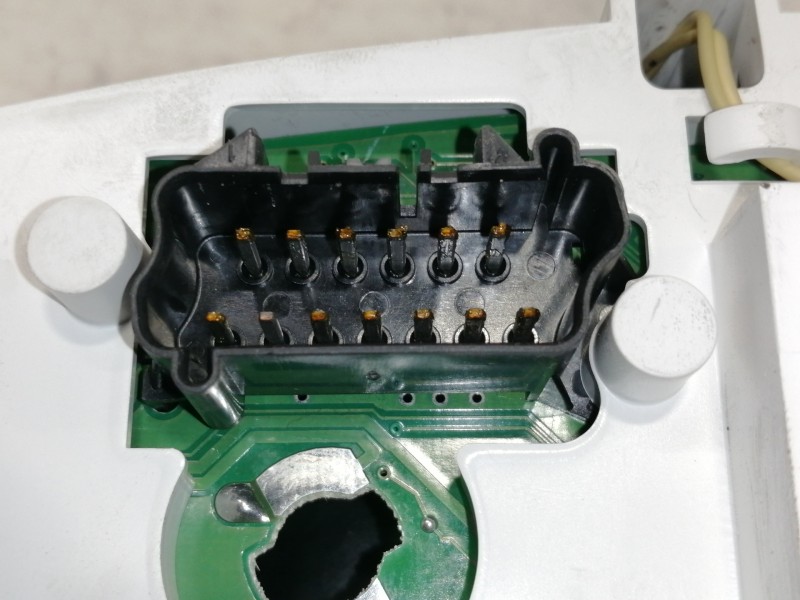 Recambio de cuadro instrumentos para chrysler voyager (rg) 2.5 crd executive referencia OEM IAM P05082409AH  