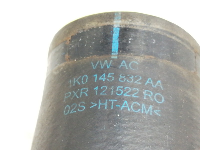 Recambio de tubo presion turbocompresor para volkswagen golf vi (5k1) advance referencia OEM IAM 1K0145832AA TUBO INTERCOOLER 