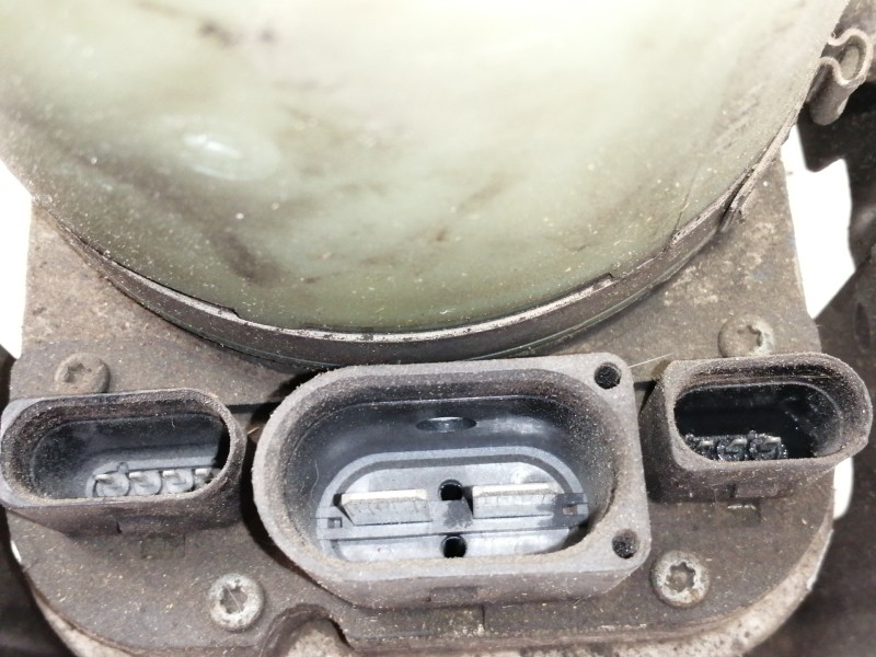 Recambio de bomba direccion para seat ibiza (6l1) stella referencia OEM IAM 6Q0423156S 6Q1423051AJ 6Q2423051T